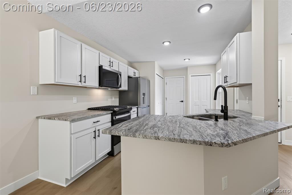 3108 Falcon Drive, 25, Burton, MI 48519 — Photo 13