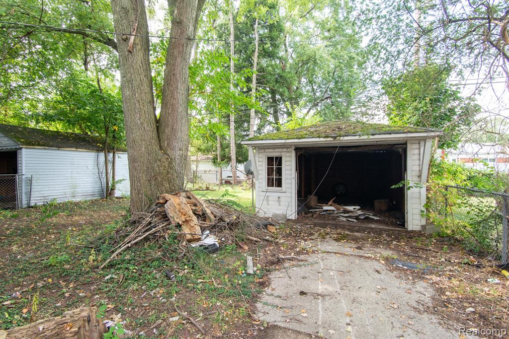 326 Eastlawn Street, Detroit, MI 48215 — Photo 65