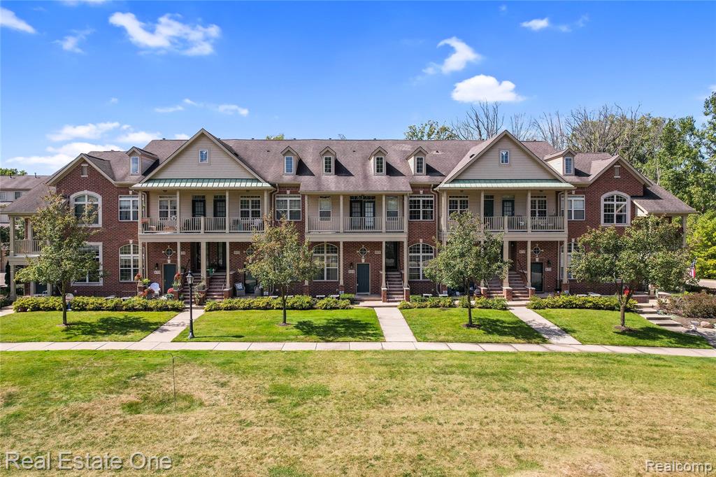 464 Old Pine Way, Walled Lake, MI 48390 — Photo 40