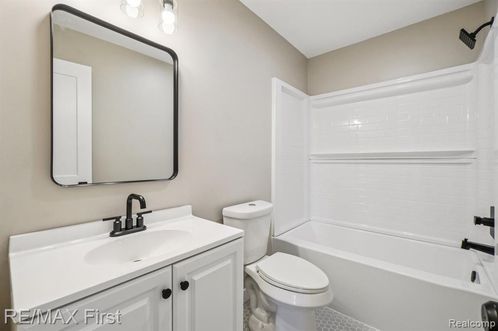 27520 Bohnhoff Street, Roseville, MI 48066 — Photo 21