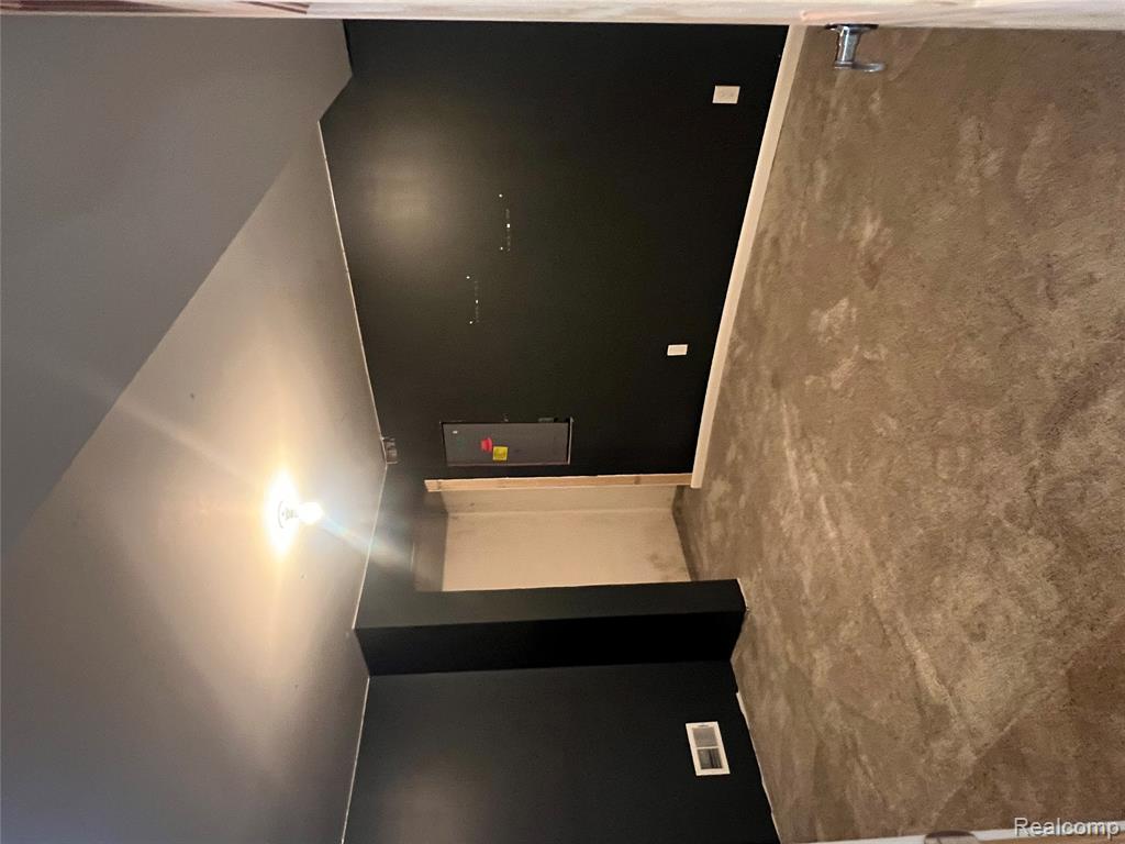 7015 Windridge Lane, Flint, MI 48507 — Photo 29