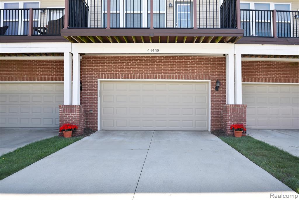 44458 Gwinnett Loop, Novi, MI — Photo 29