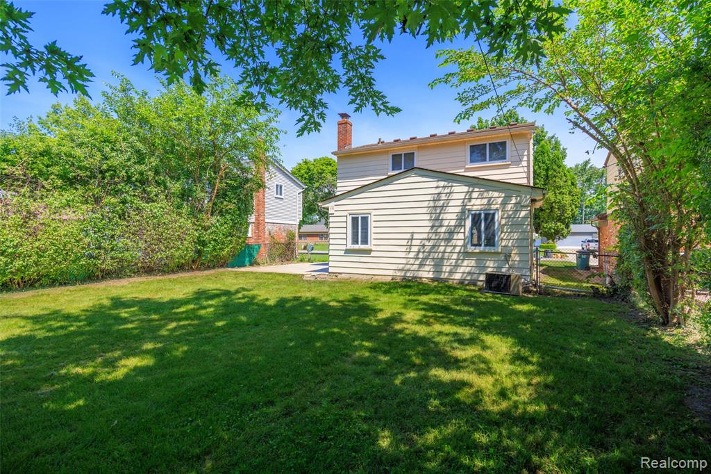 14631 Labelle Street, Oak Park, MI 48237 — Photo 25