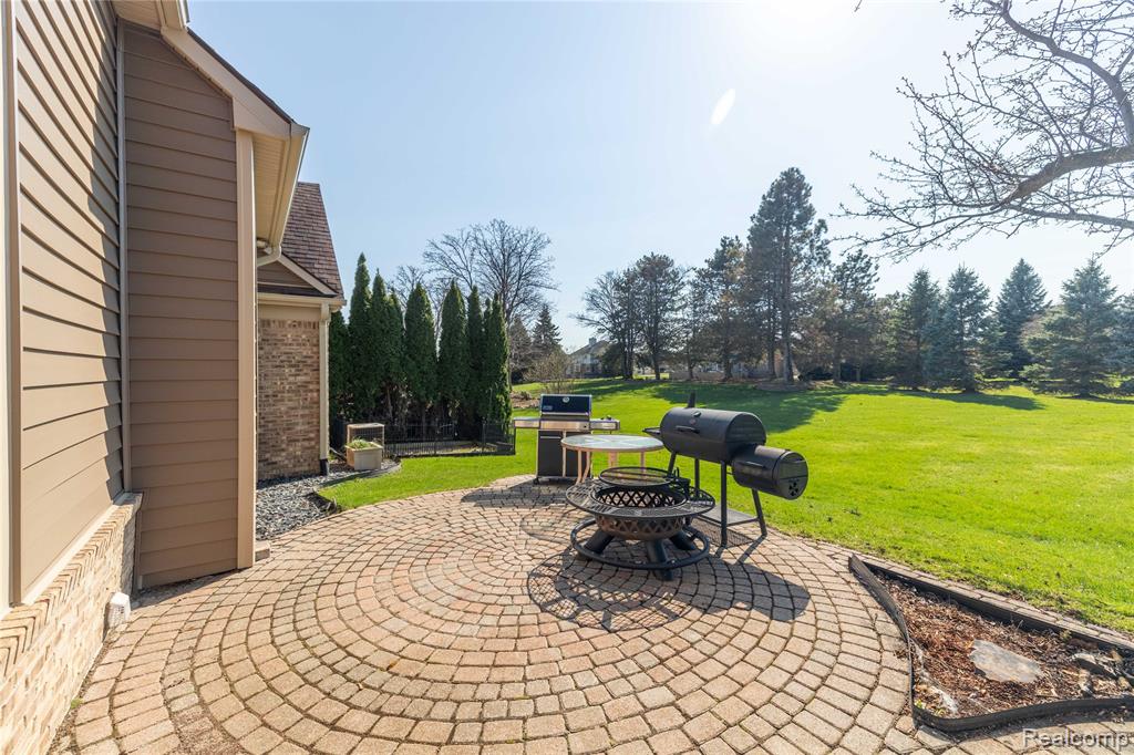 12263 Howland Park Drive, Plymouth, MI 48170 — Photo 37