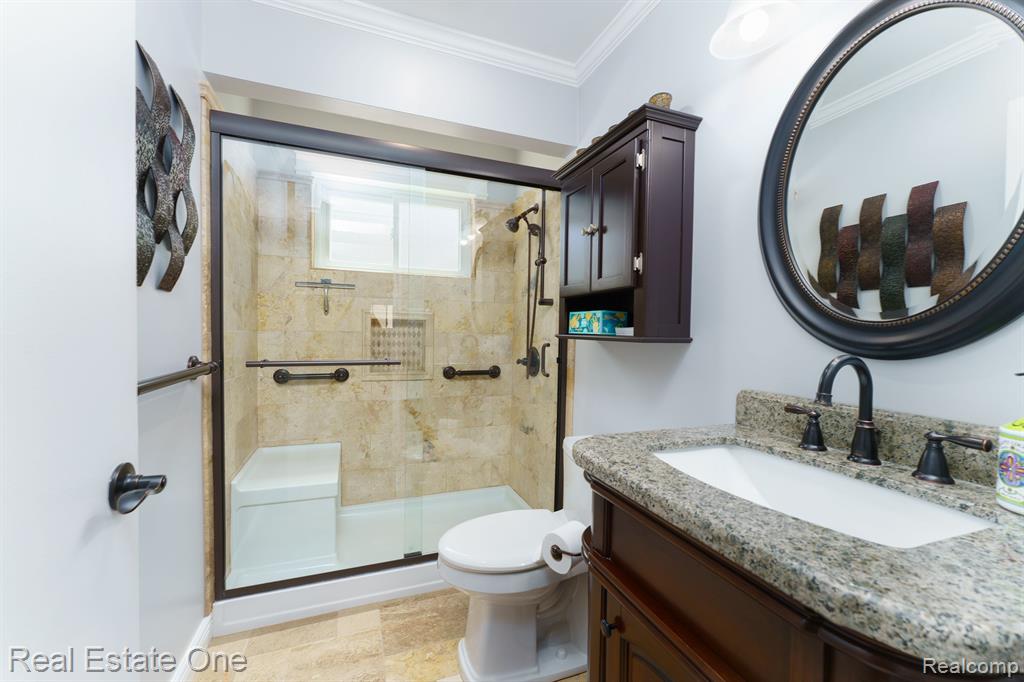 8744 SHARI Drive, Westland, MI — Photo 18