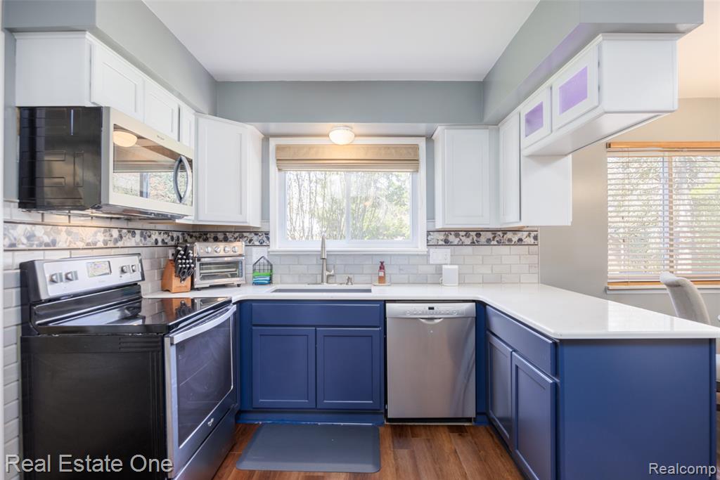 5345 Patterson Drive, Troy, MI 48085 — Photo 8