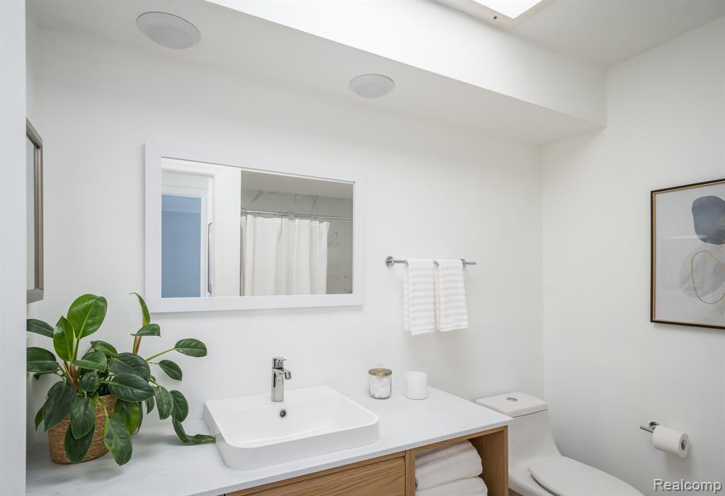 4049 W Maple Road, A205, Bloomfield Hills, MI 48301 — Photo 10