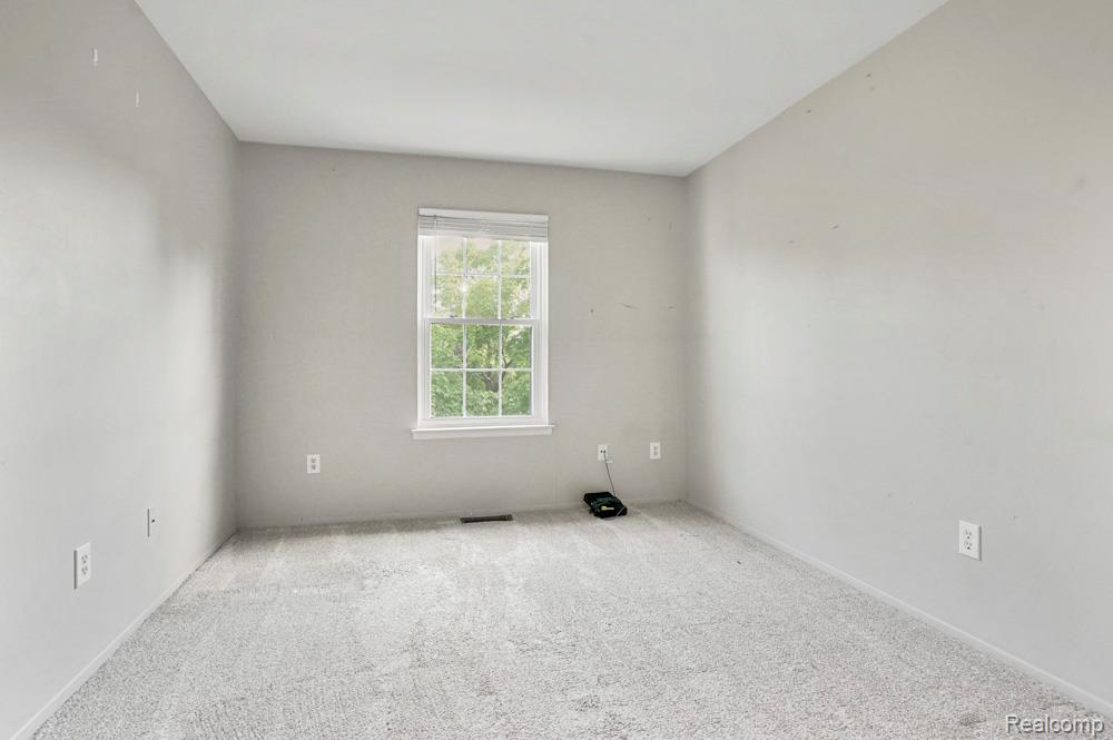 22051 Atlantic Pointe, Farmington Hills, MI 48336 — Photo 19