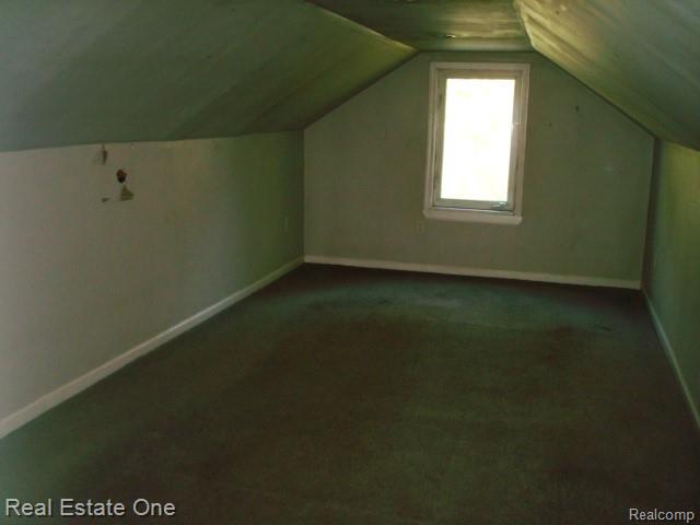 8405 Jackson Avenue, Warren, MI 48089 — Photo 12