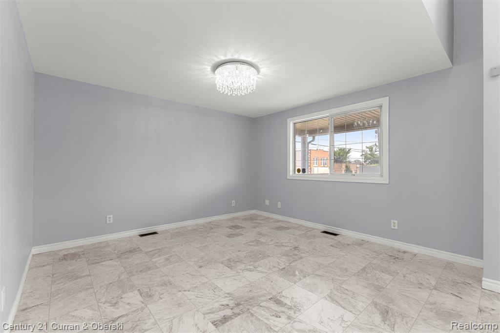 7115 Steadman Street, Dearborn, MI 48126 — Photo 3