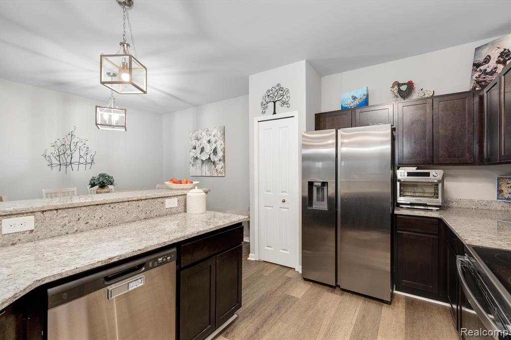 9788 RIDGE RUN Street, Howell, MI 48855 — Photo 14