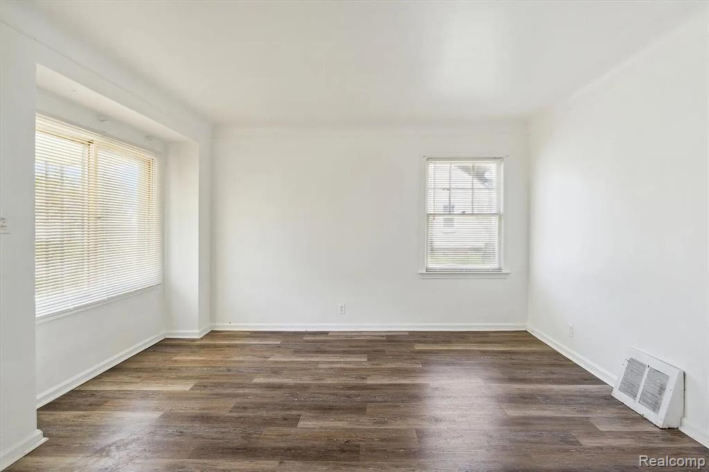 19400 Harlow Street - Photo 4