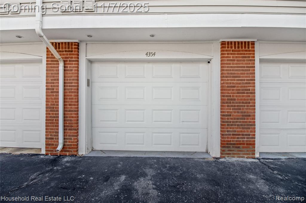 4354 Berkshire Drive, Sterling Heights, MI 48314 — Photo 21