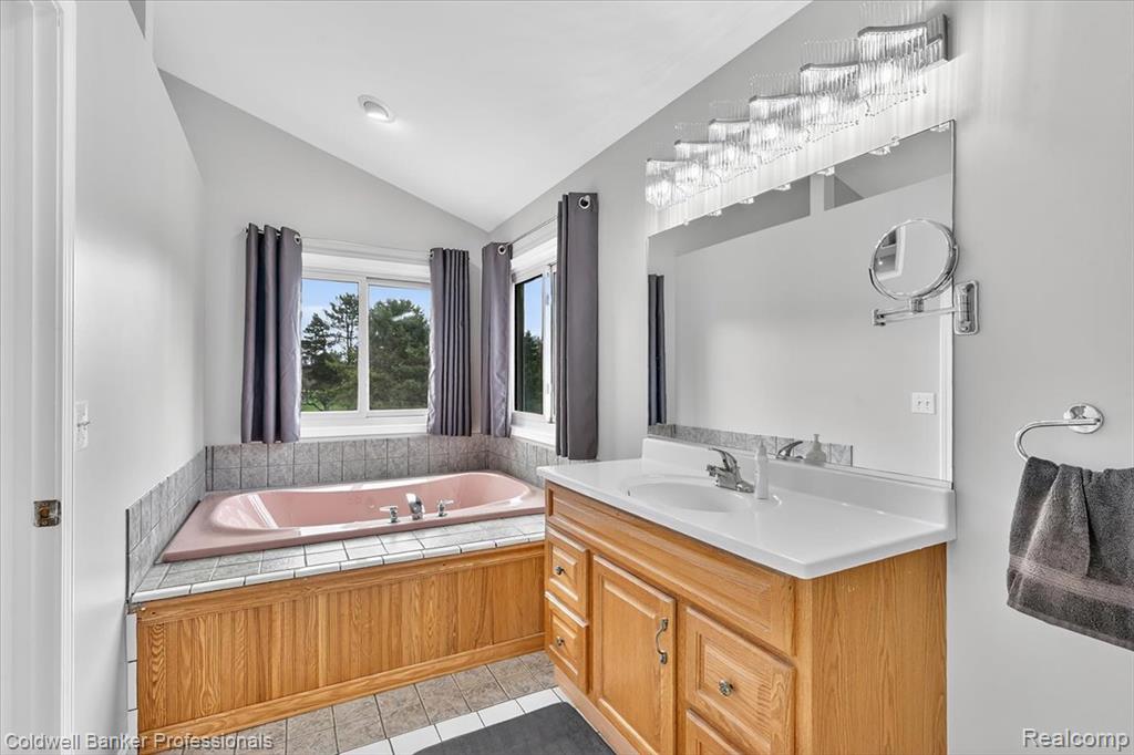 74800 Judges Court, Bruce, MI 48065 — Photo 28