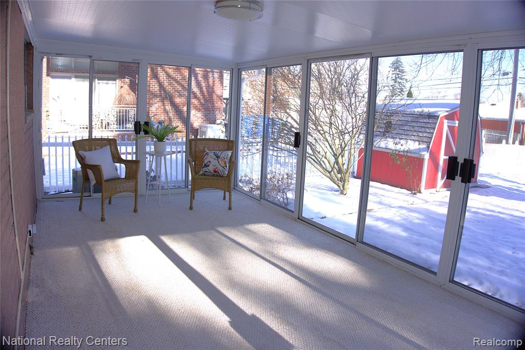 8074 Nightingale Street, Dearborn Heights, MI 48127 — Photo 17