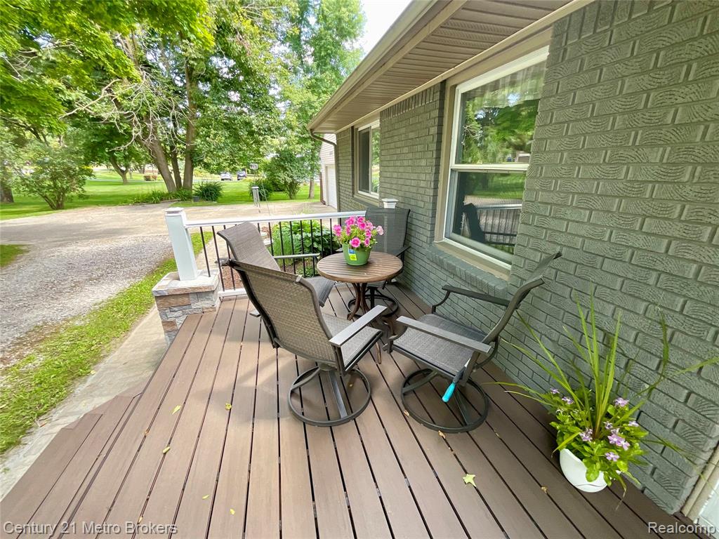 6010 N Seymour Road, Flushing, MI 48433 — Photo 9
