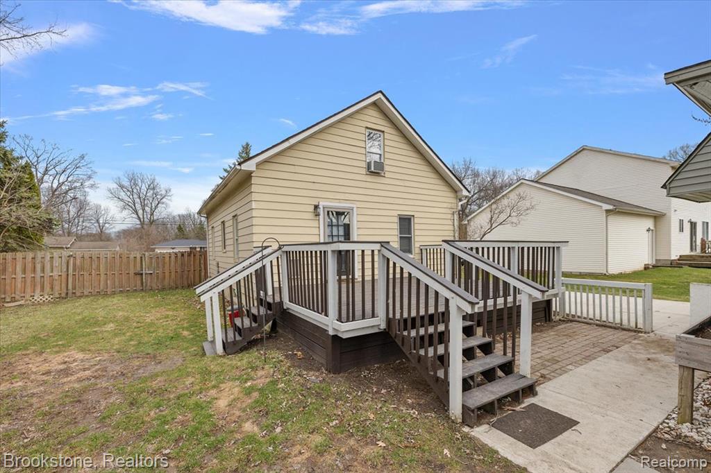 2281 Dexter Road, Auburn Hills, MI 48326 — Photo 32