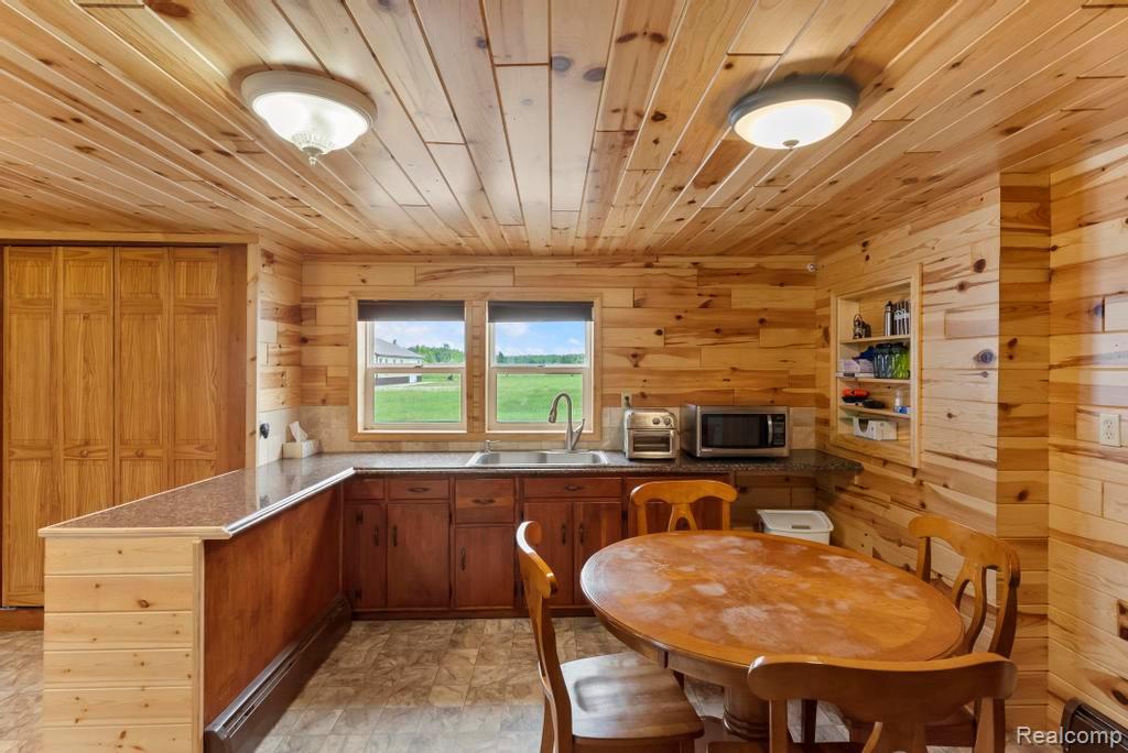 18031 State Highway M28, Newberry, MI 49868 — Photo 23