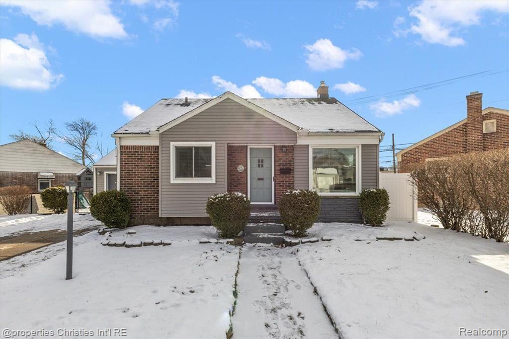 4103 GRANDVIEW Road, Royal Oak, MI 48073 — front exterior