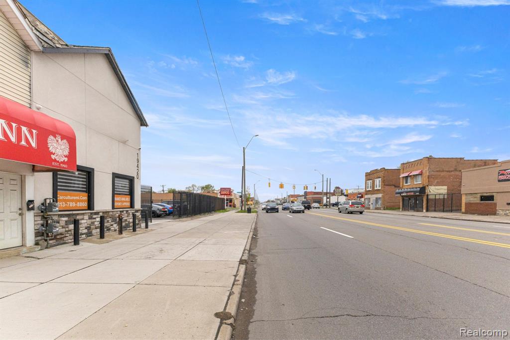 19420 W Warren Avenue, Detroit, MI 48228 — Photo 10