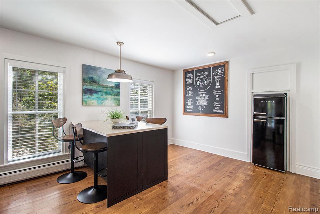 155 N Main Street, Clarkston, MI, 00000