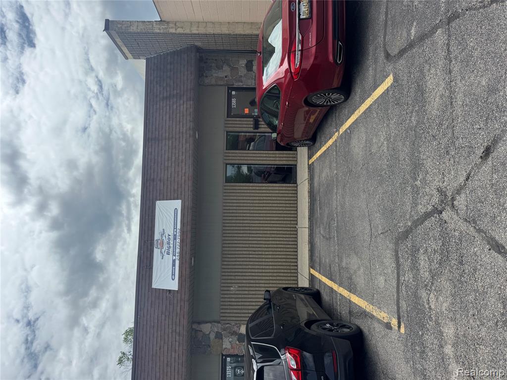 13565 Dix Toledo Road, Southgate, MI 48195