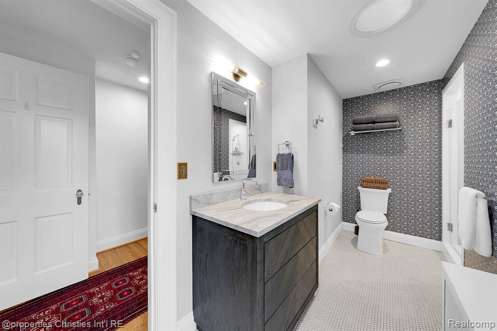 991 N Glenhurst Drive, Birmingham, MI 48009 — Photo 50