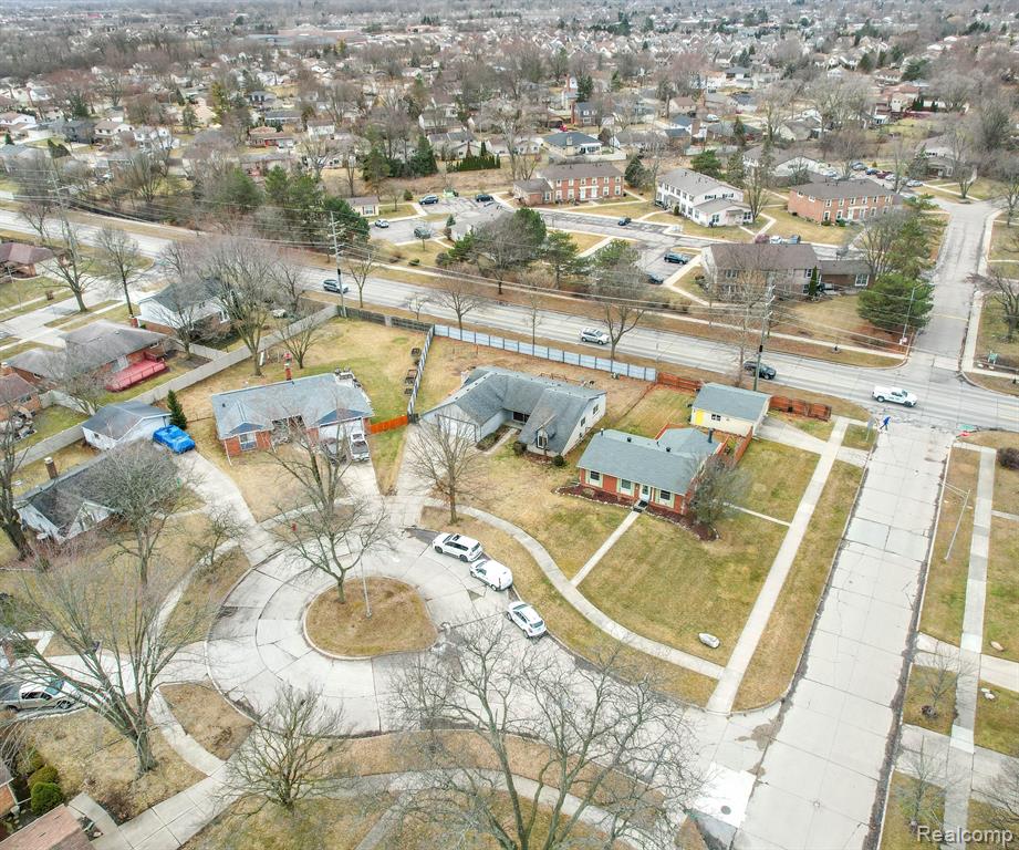 44359 REGIS, Canton, MI 48187 — Photo 59