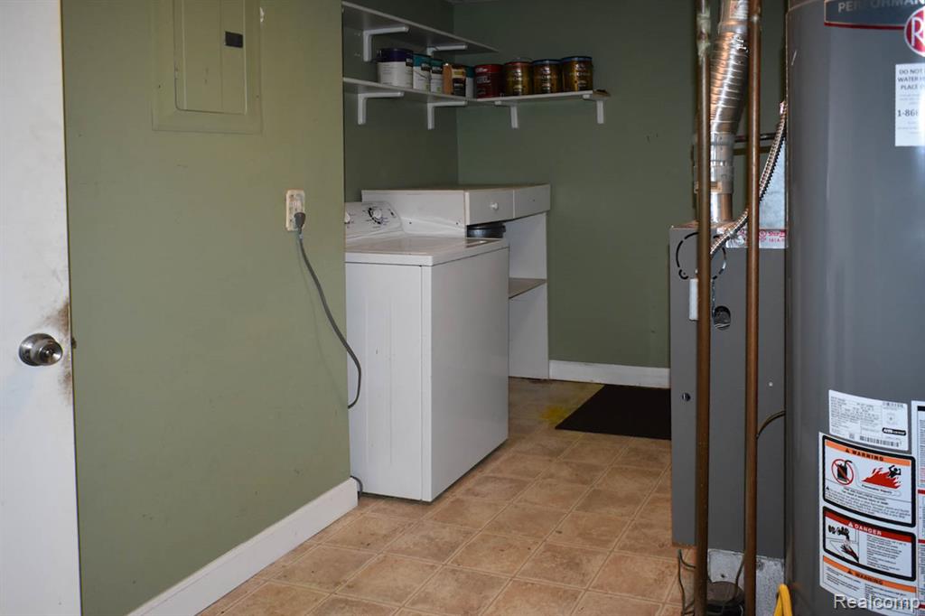26103 Palmer Boulevard, Madison Heights, MI 48071 — Photo 20