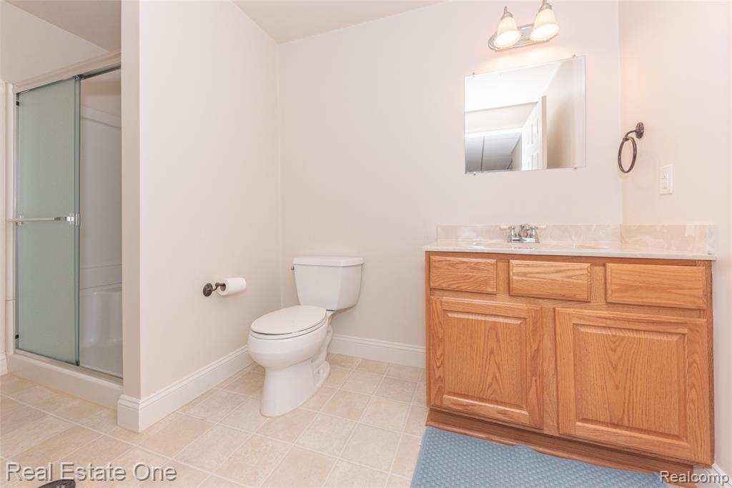 26610 Valhalla Drive, Farmington Hills, MI 48331 — Photo 63