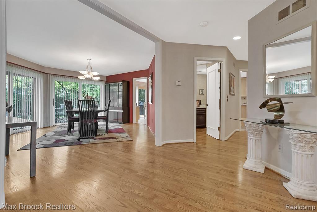 4358 YALE CT, Bloomfield Hills, MI 48302 — Photo 12