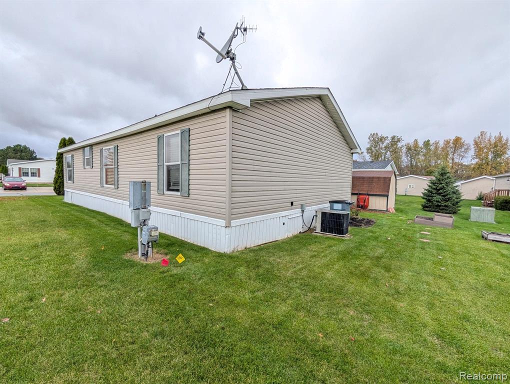 72 Ashley Circle, Swartz Creek, MI 48473 — Photo 25