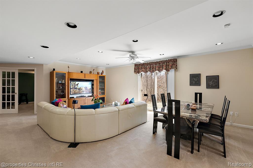 6811 BLAKEWOOD, West Bloomfield, MI — Photo 87