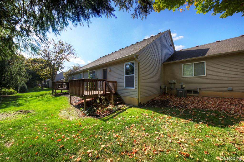 326 Redmaple Lane, 365, Brighton, MI 48116 — Photo 20