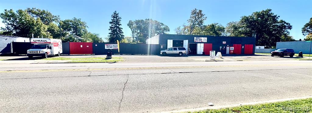 4300 E 7 Mile Road, Detroit, MI 48234