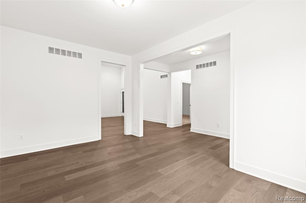 1487 ST JAMES Boulevard, Ann Arbor, MI 48108 — Photo 5