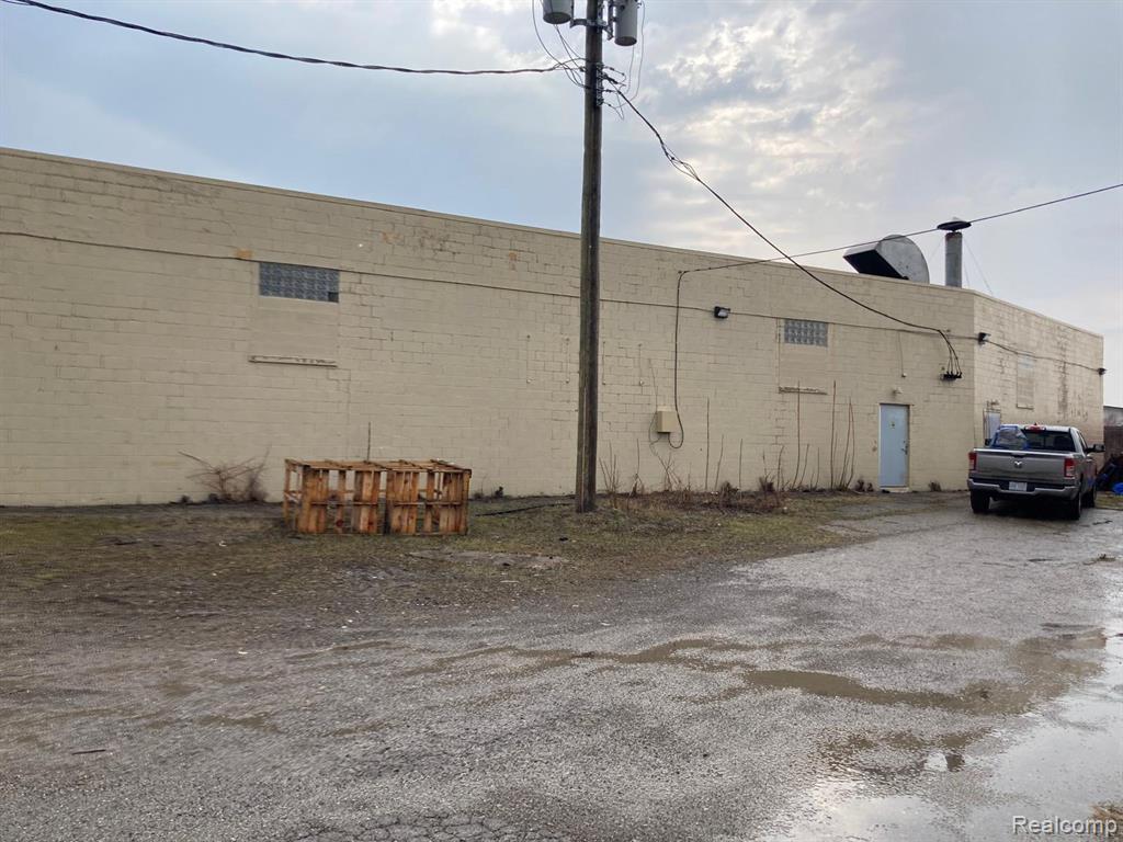 4350 N Oakman Boulevard N, Detroit, MI 48204 — Photo 4