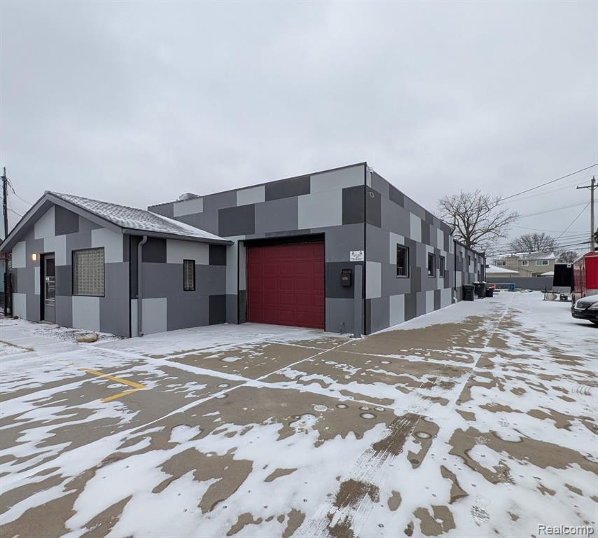 20520 Stephens Street, Saint Clair Shores, MI 48080