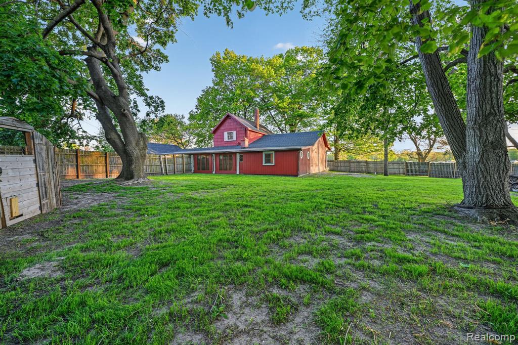 864 Hogsback Road, Mason, MI 48854 — Photo 13