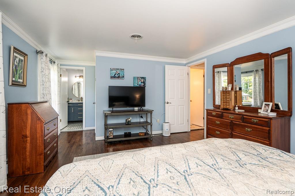 4203 Sugar Grove Court, Troy, MI 48098 — Photo 28