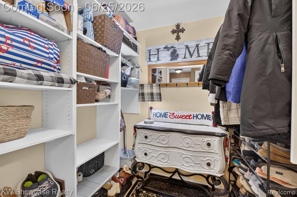 11073 Sandy Creek Drive, South Lyon, MI 48178 — Photo 24