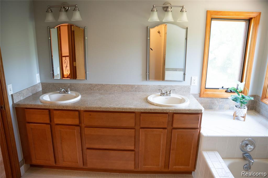 6651 Arlington Drive, West Bloomfield, MI — Photo 62