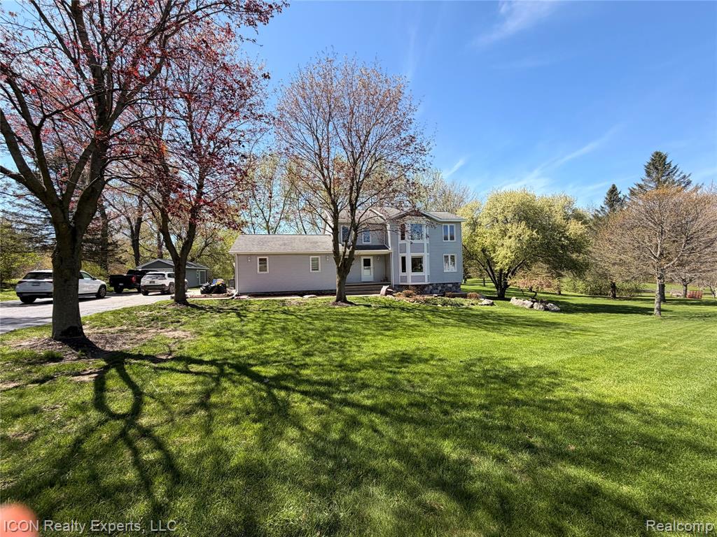 6541 Springfield Lane, Clarkston, MI — Photo 2