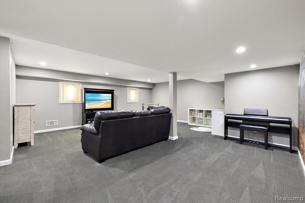 51604 Base Street, New Baltimore, MI 48047 — Photo 28
