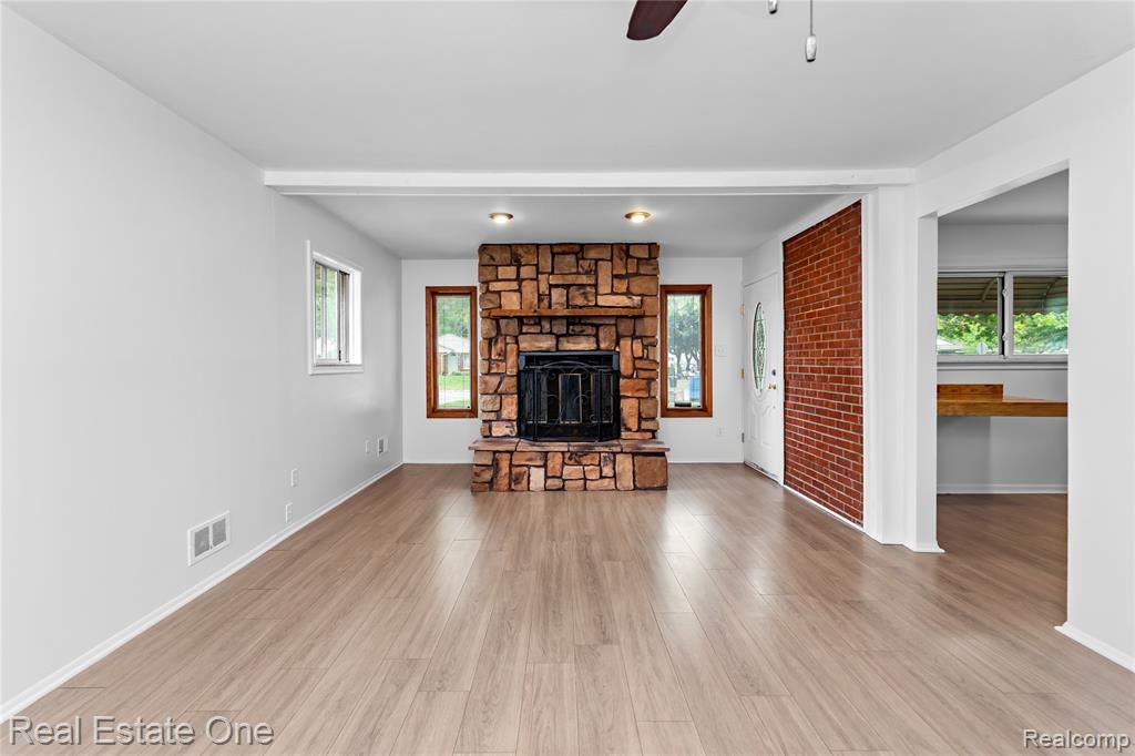 4718 Roosevelt Boulevard, Dearborn Heights, MI 48125 — Photo 5