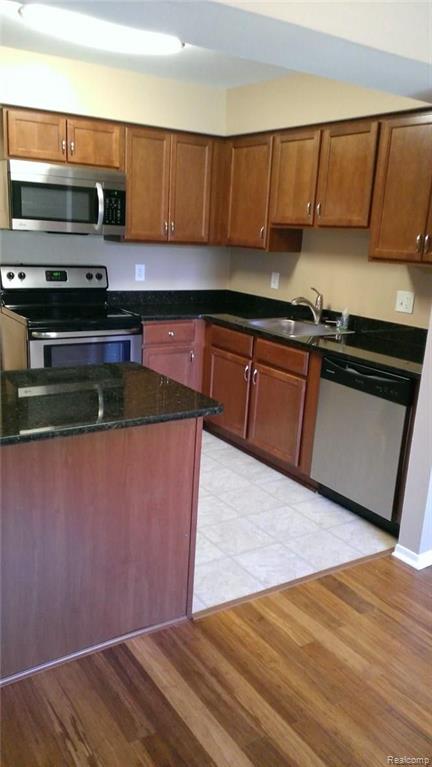 41685 BEDFORD Drive, Canton, MI 48187 — Photo 3