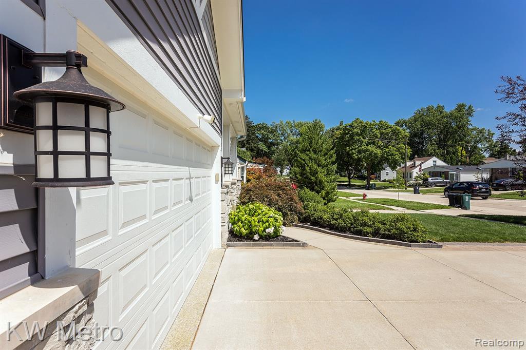602 CHERRY Avenue, Royal Oak, MI 48073 — Photo 4