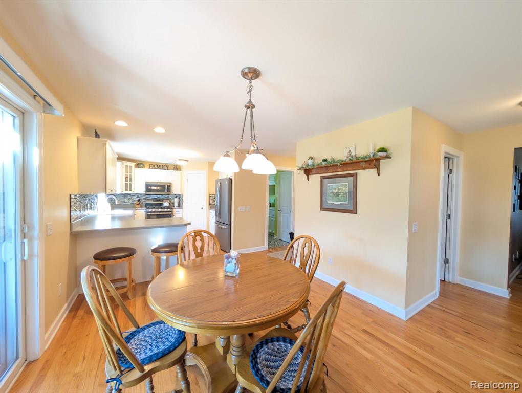 5441 Meadow Creek Court, Flint, MI 48532 — Photo 15