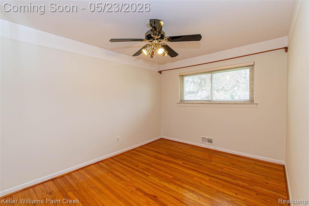 31395 Lyons Circle W, Warren, MI 48092 — Photo 32