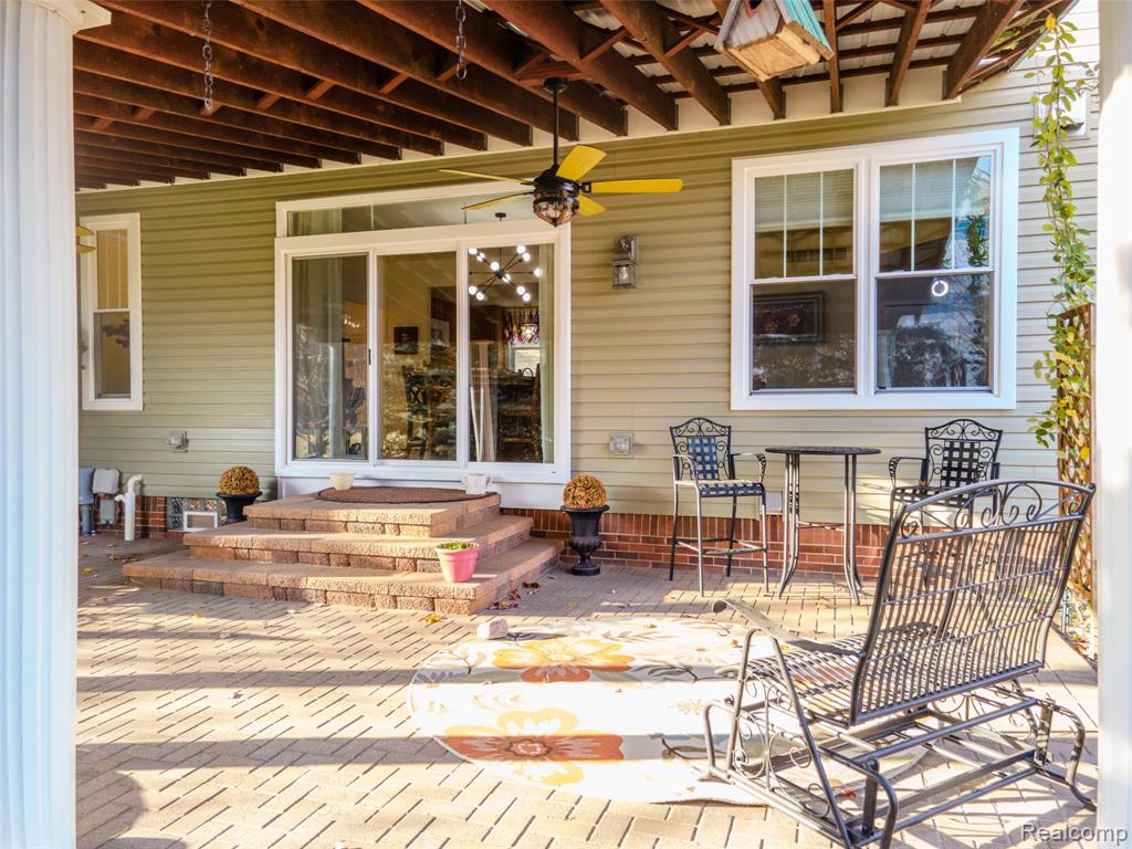 26738 Canterbury Circle, New Boston, MI 48164 — Photo 29